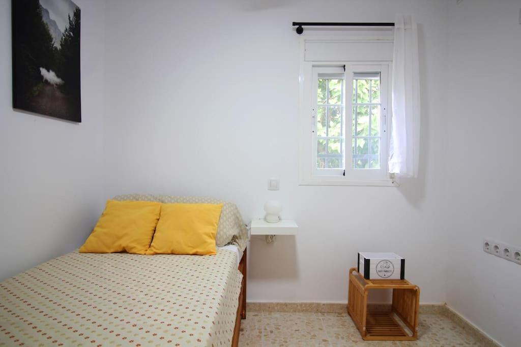 Barrio De Triana - Bidasoa Facil Aparcamiento Sevilha Exterior foto